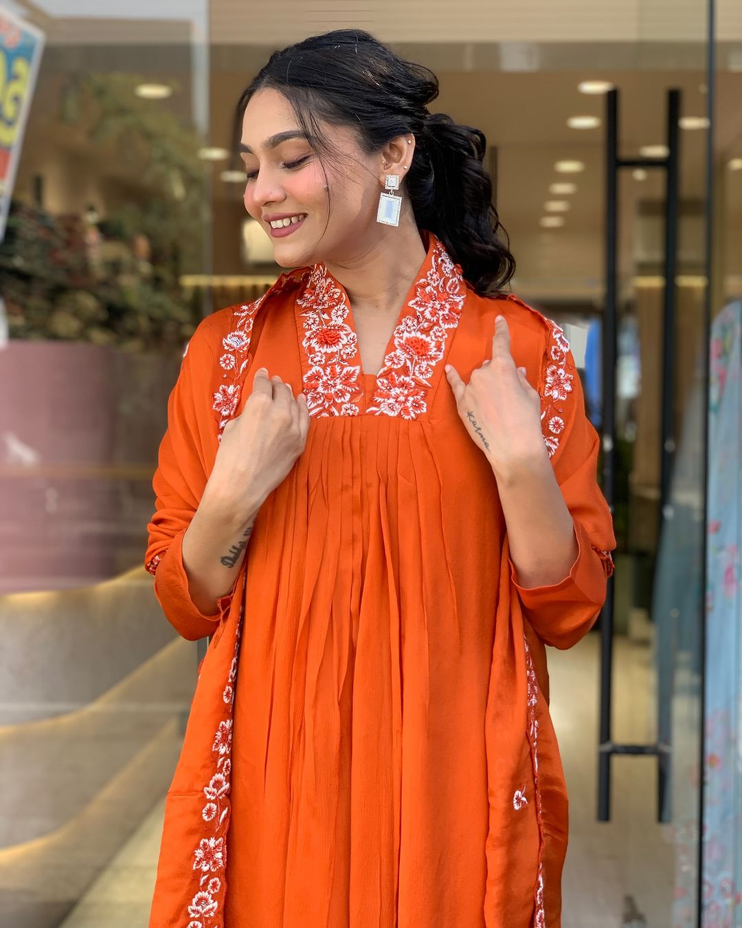 Beautiful Cotton Fabric Kurti Pant With Malmal Dupatta(Orange)